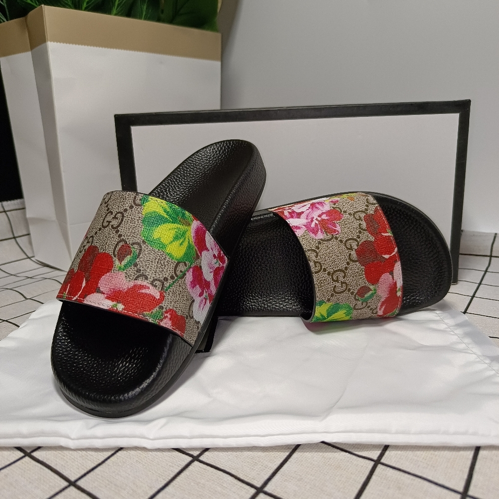 Gucci Slides Women